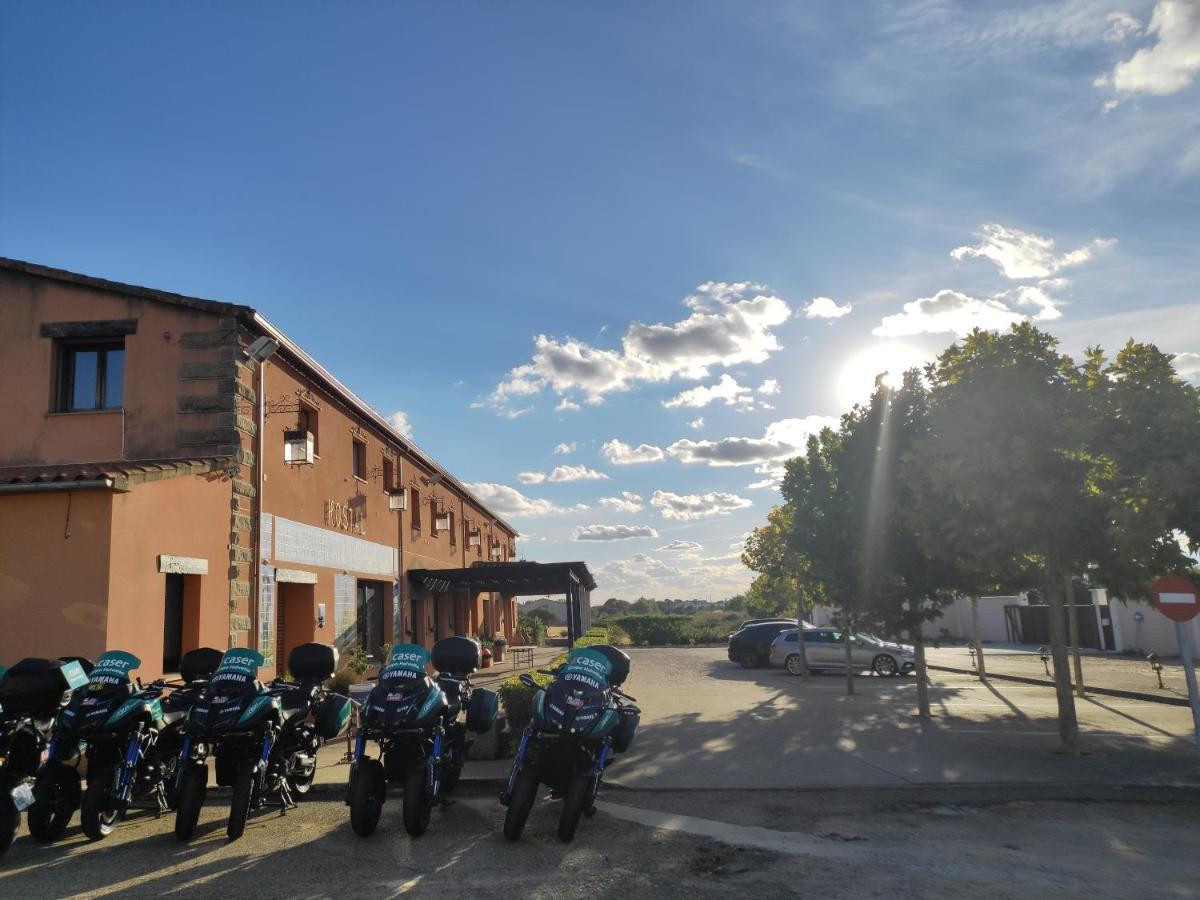 El Huesped Del Sevillano Ar Lagartera Luaran gambar
