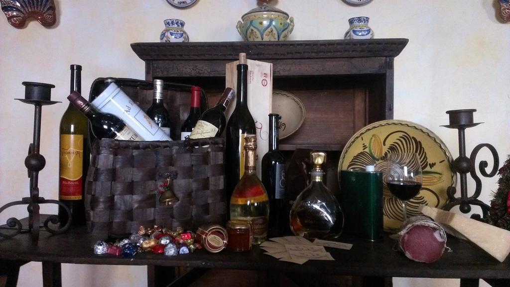 El Huesped Del Sevillano Ar Lagartera Luaran gambar